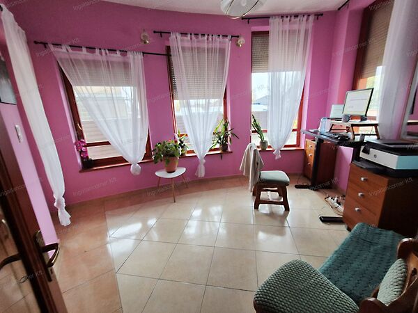 Kiadó ház Dunaharaszti, Határ úti lakópark