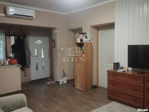 Eladó ház Martonvásár