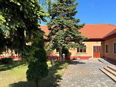 Eladó üzleti Nyársapát