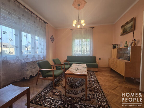 Eladó ház Ferencszállás