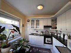 Eladó ház Várpalota