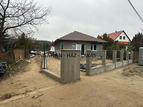 Eladó ház Veresegyház