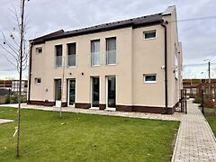 Kiadó üzleti Dunaharaszti