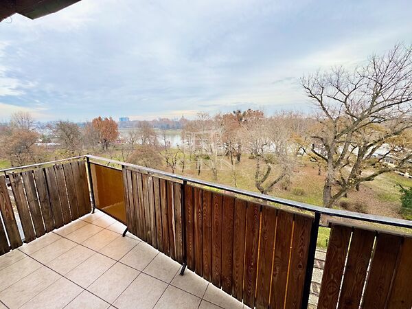 Eladó lakás Budapest, III. kerület