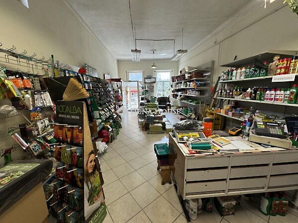 Eladó üzleti Kecskemét