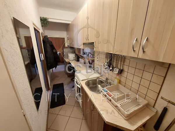 Eladó lakás Baja, Belváros