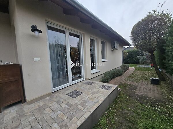 Eladó ház Halásztelek