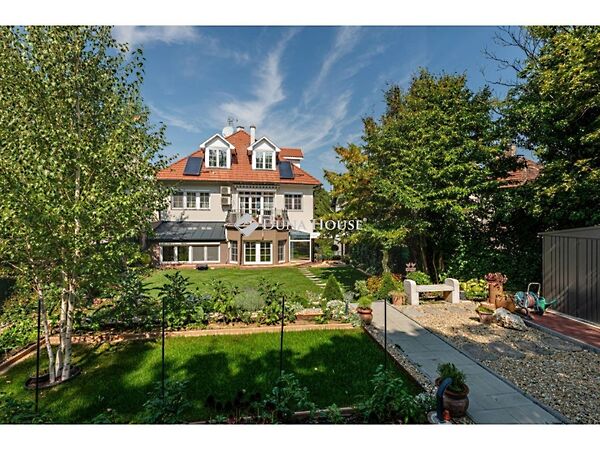 Eladó ház Budapest, XI. kerület