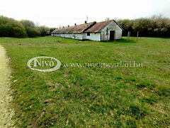 Eladó földterület Veszprém