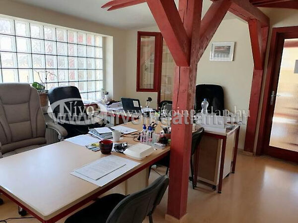 Eladó iroda Veszprém