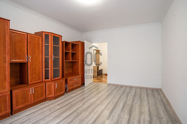 Kiadó lakás Szekszárd, Csatár