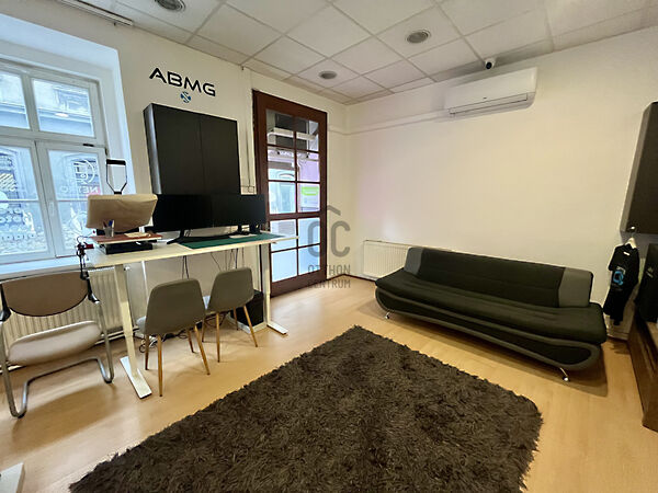 Eladó lakás Sopron, Belváros