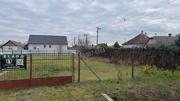 Eladó földterület Nagyrábé