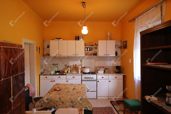 Eladó ház Salomvár