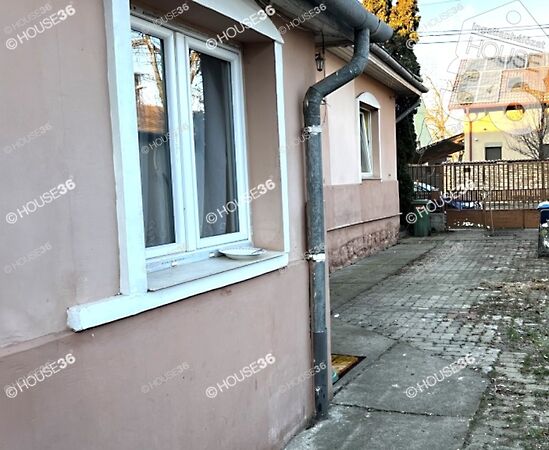 Eladó ház Budapest, XV. kerület