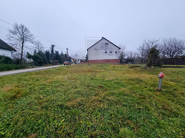 Eladó földterület Kisunyom