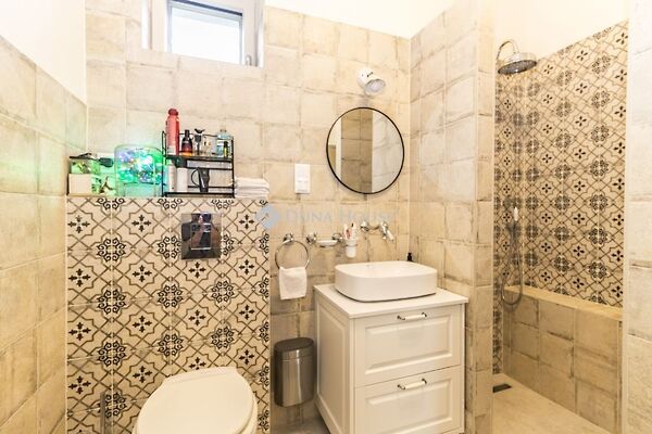 Eladó ház Salköveskút