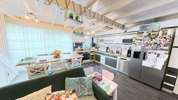 Eladó ház Veszprém, Gyulafirátót