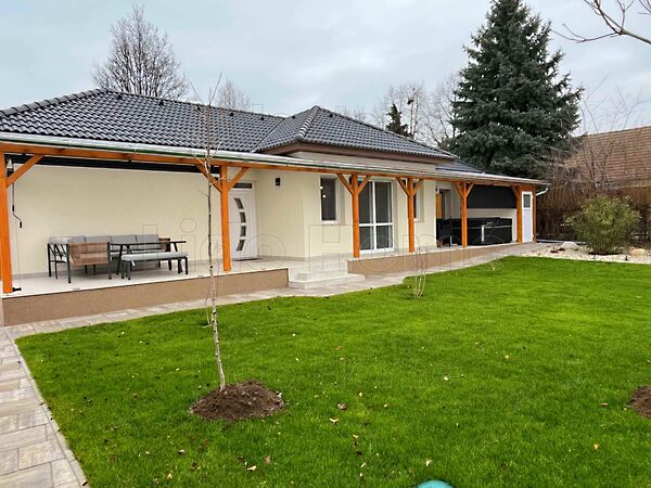 Eladó ház Balatonboglár