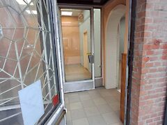 Eladó üzleti Jászárokszállás