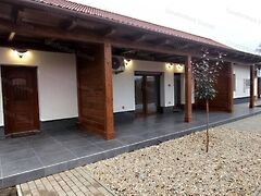 Eladó ház Szolnok, Alcsisziget