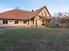 Eladó ház Szekszárd, Újváros