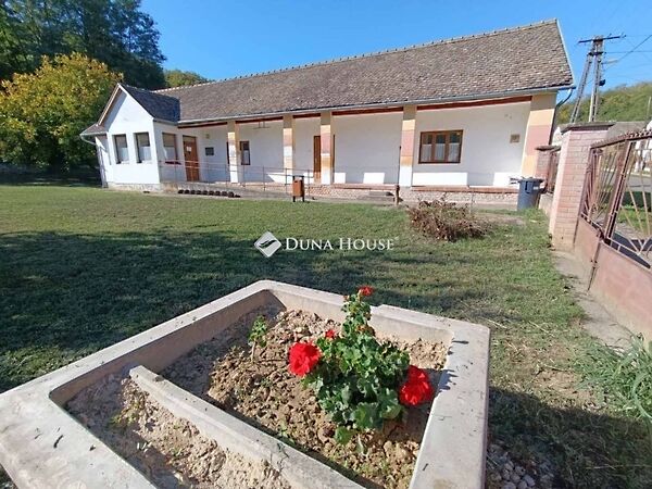 Eladó ház Liptód