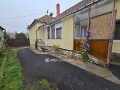 Eladó ház Marcaltő