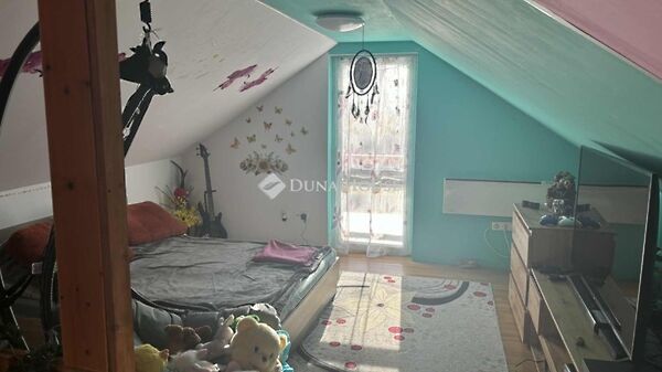 Eladó ház Kesztölc