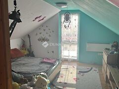 Eladó ház Kesztölc