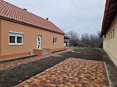 Eladó ház Jászárokszállás