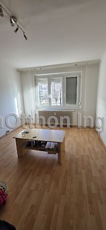 Eladó lakás Dunaújváros, Belváros