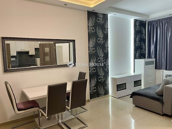 Eladó lakás Budapest, VI. kerület