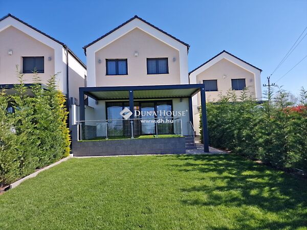 Eladó ház Gödöllő