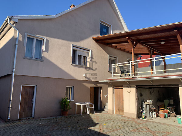 Eladó ház Szirmabesenyő