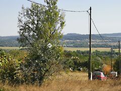 Eladó földterület Tata