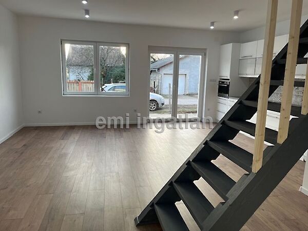 Eladó ház Tököl, Belterület