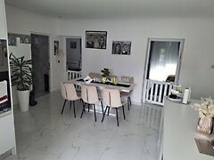 Eladó lakás Bük