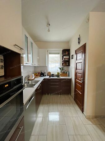 Eladó lakás Tököl