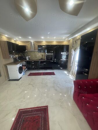 Eladó ház Tápiószentmárton