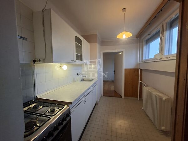 Eladó lakás Veszprém