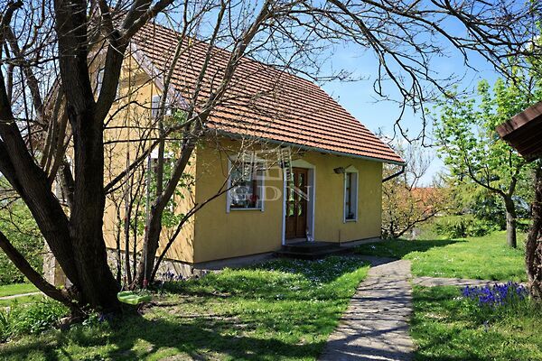 Eladó ház Biatorbágy