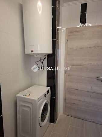 Eladó lakás Szekszárd