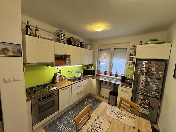 Eladó lakás Veszprém