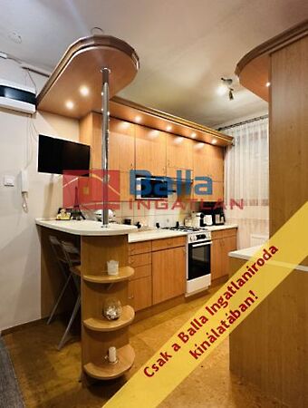Eladó lakás Hatvan