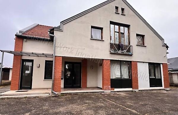 Kiadó iroda Gödöllő