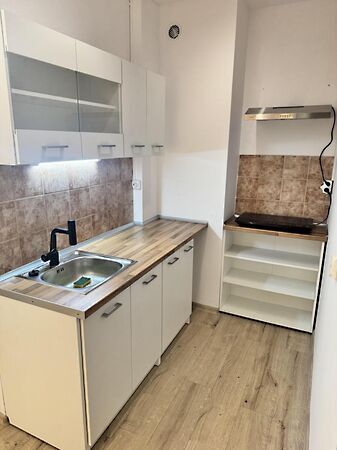 Eladó lakás Tatabánya