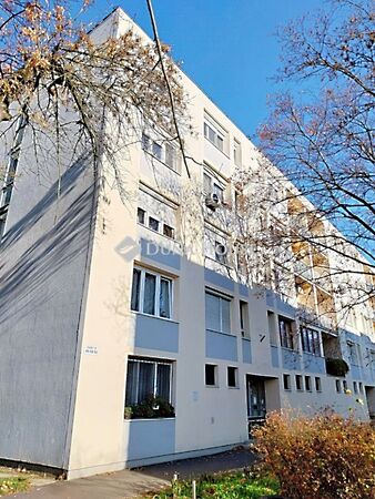 Eladó lakás Tatabánya