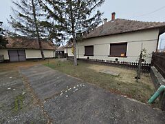 Eladó ház Tázlár