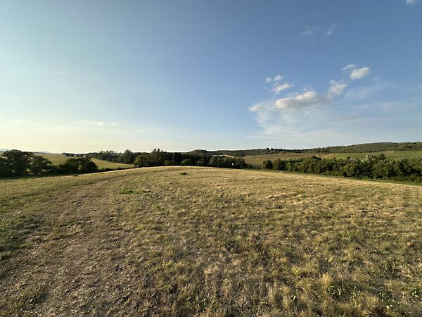 Eladó földterület Bánk